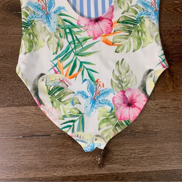 Faherty womens Tropical/ stripe reversible low back one piece swimsuit M - Picture 5 of 12